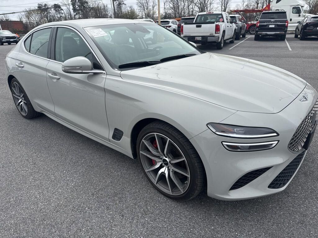 2025 GENESIS G70