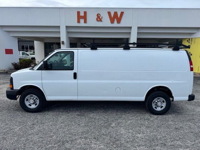 2014 CHEVROLET Express
