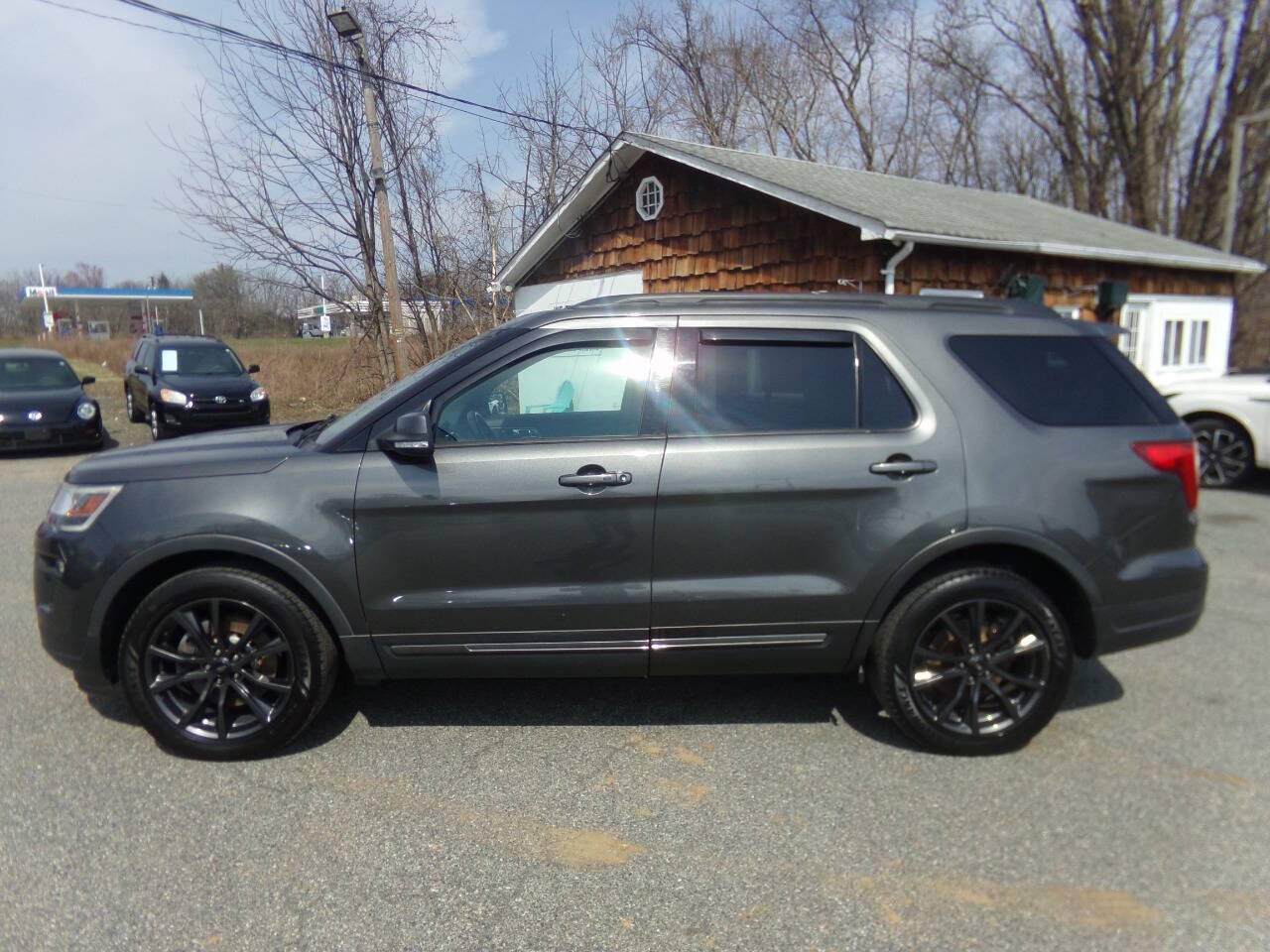 2018 FORD Explorer