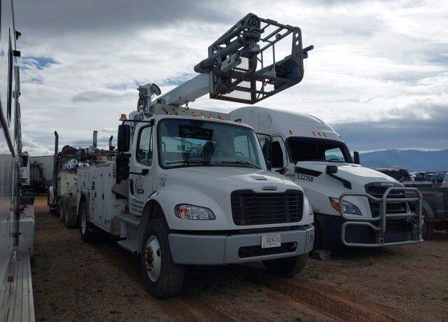 2020 FREIGHTLINER M2