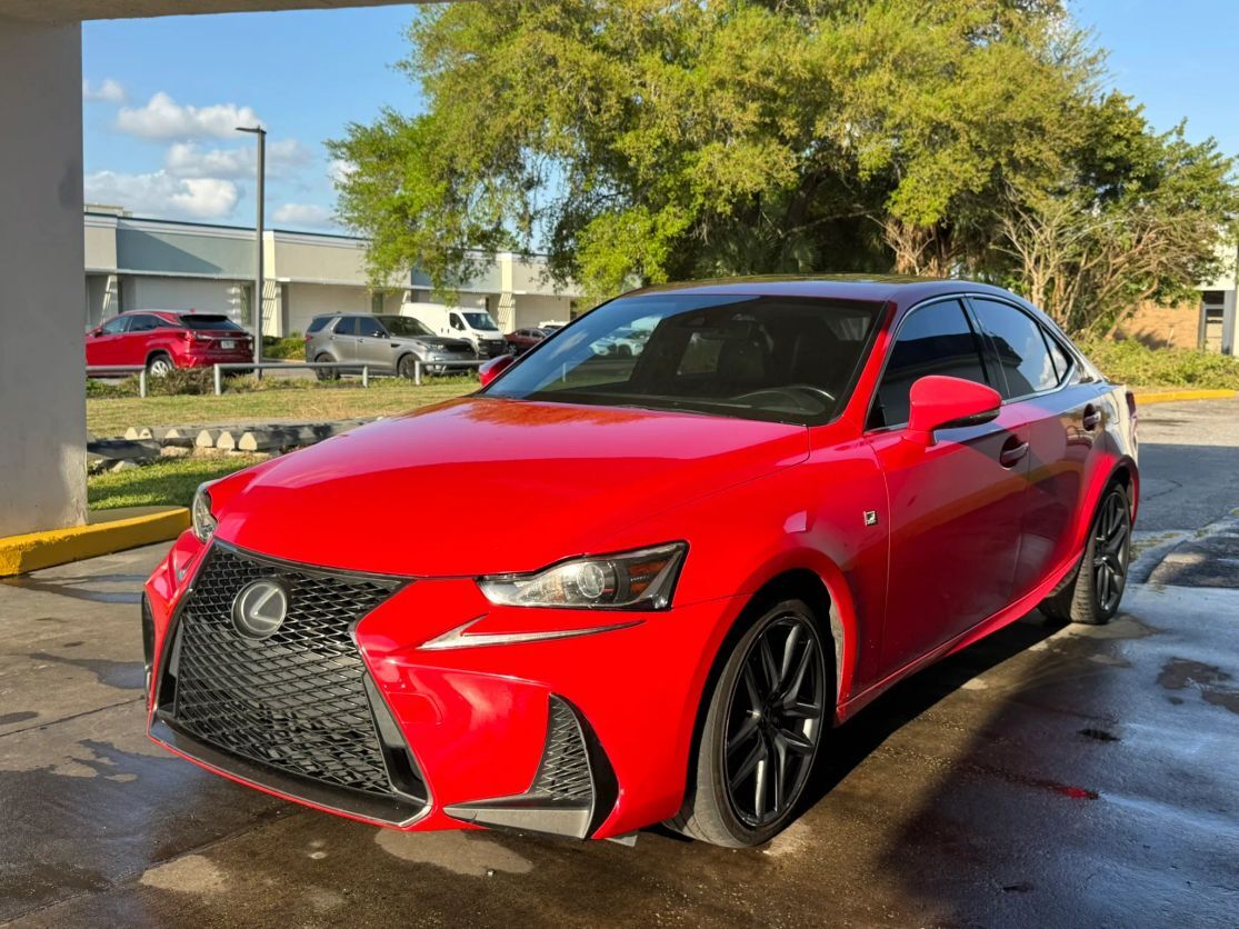 2018 LEXUS IS
