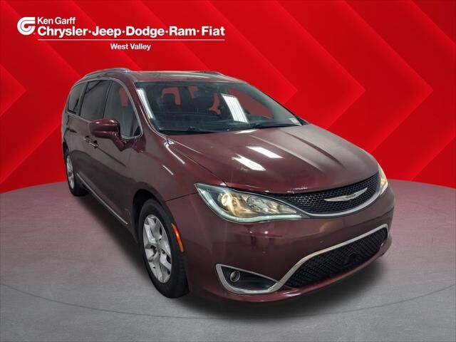 2020 CHRYSLER Pacifica