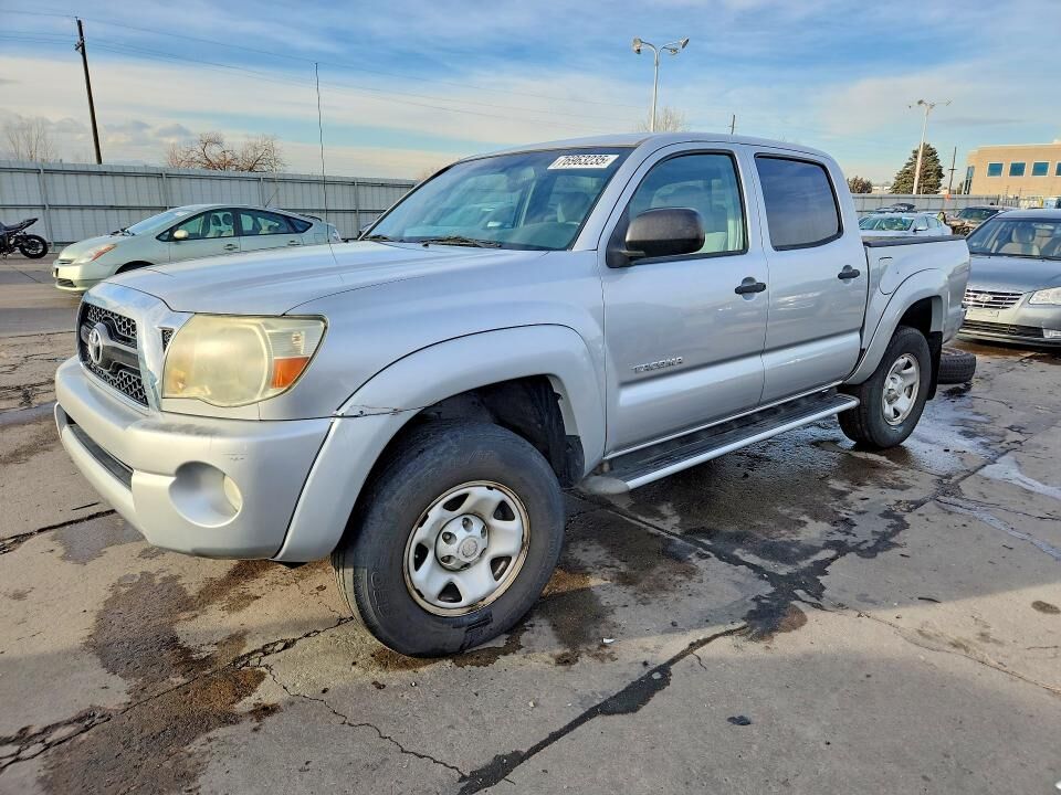 2011 TOYOTA Tacoma