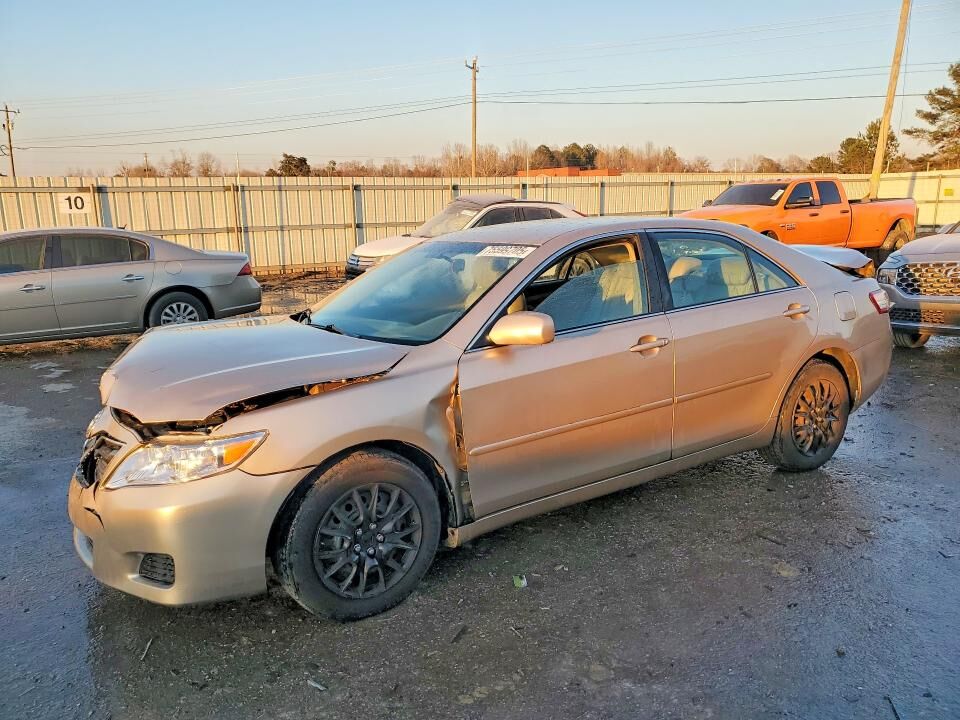 2010 TOYOTA Camry