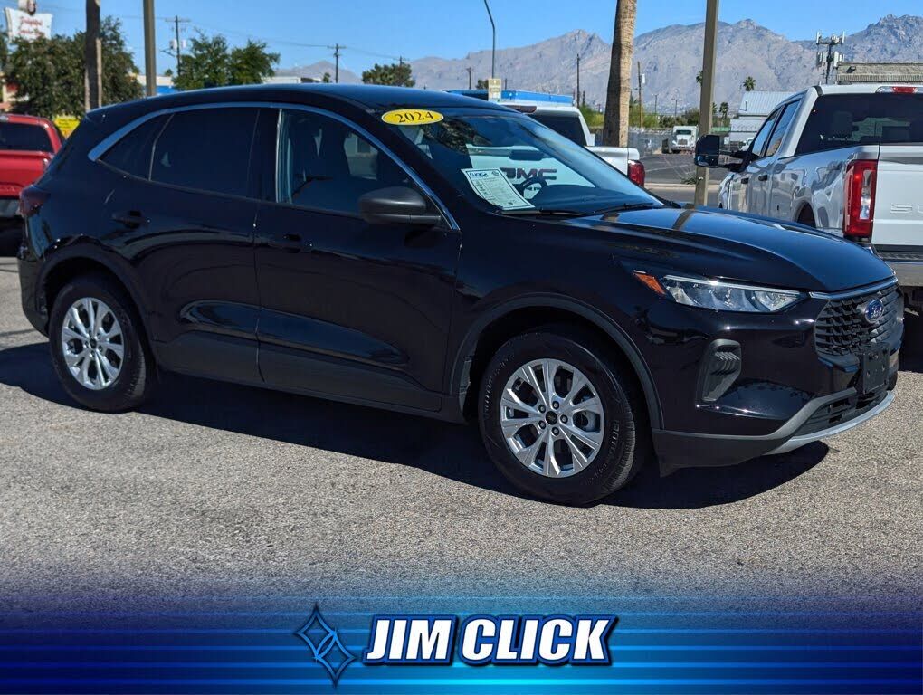 2024 FORD Escape