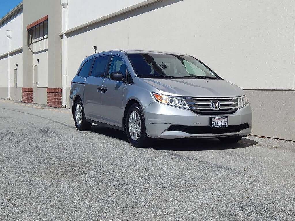 2012 HONDA Odyssey