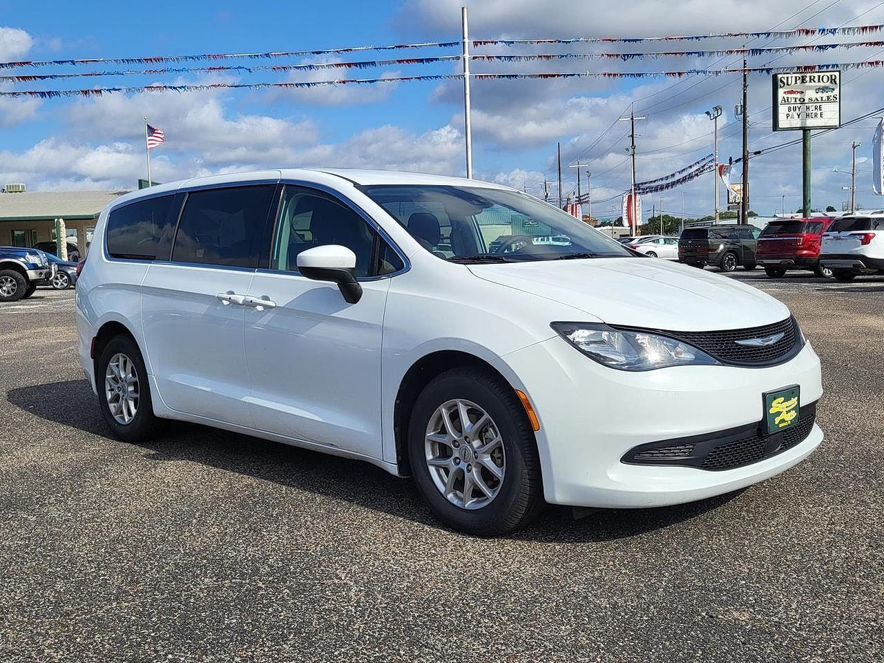 2023 CHRYSLER Voyager