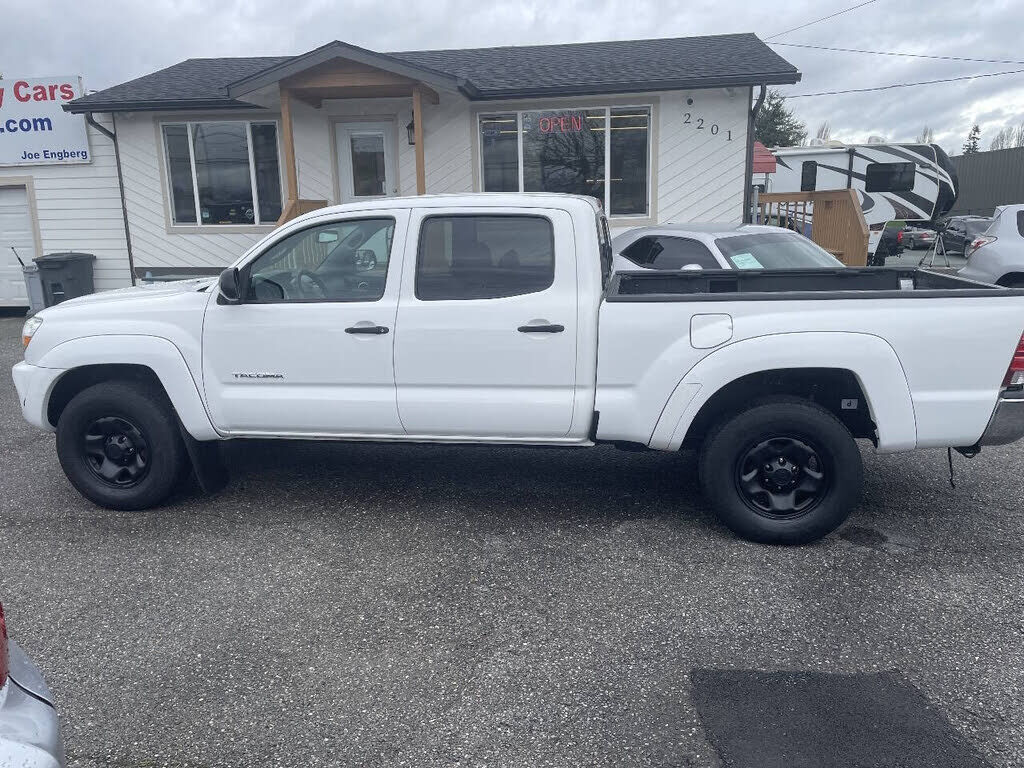 2011 TOYOTA Tacoma