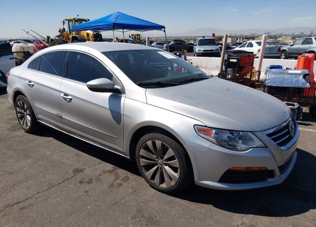 2011 VOLKSWAGEN Passat