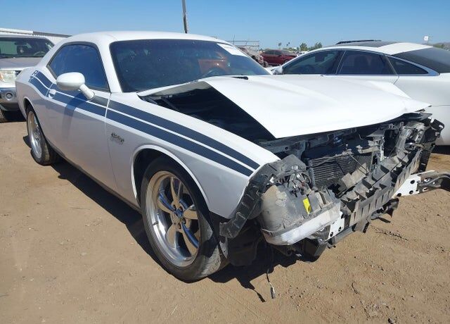 2013 DODGE Challenger