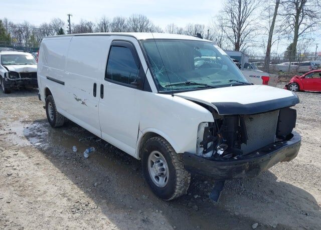 2023 CHEVROLET Express