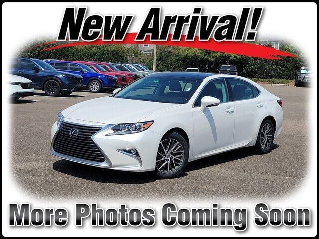 2018 LEXUS ES