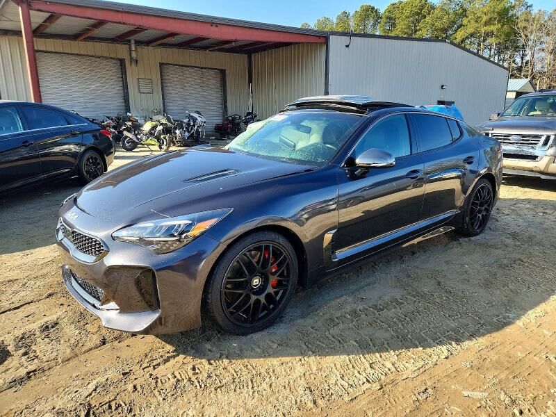 2022 KIA Stinger
