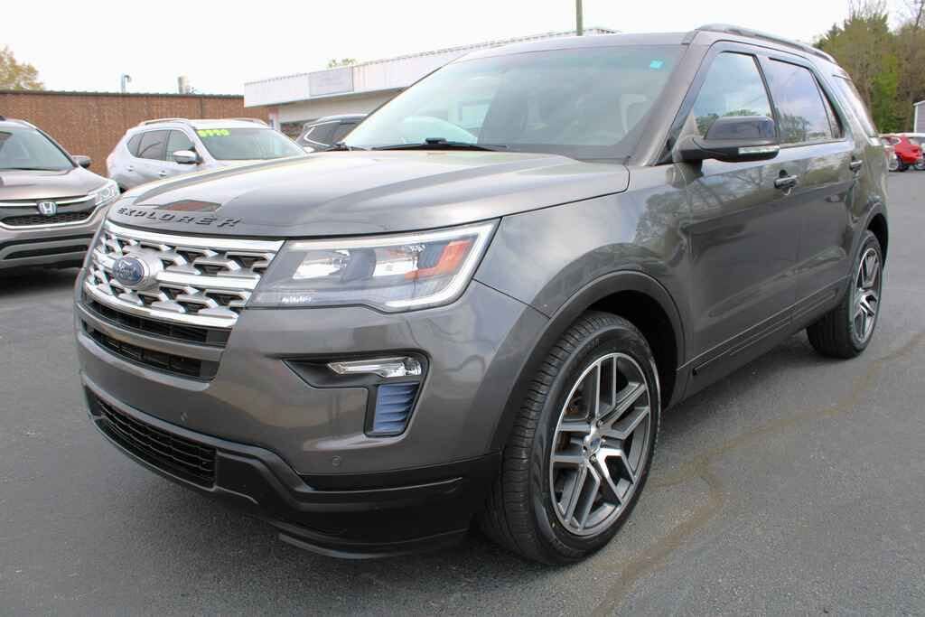 2018 FORD Explorer