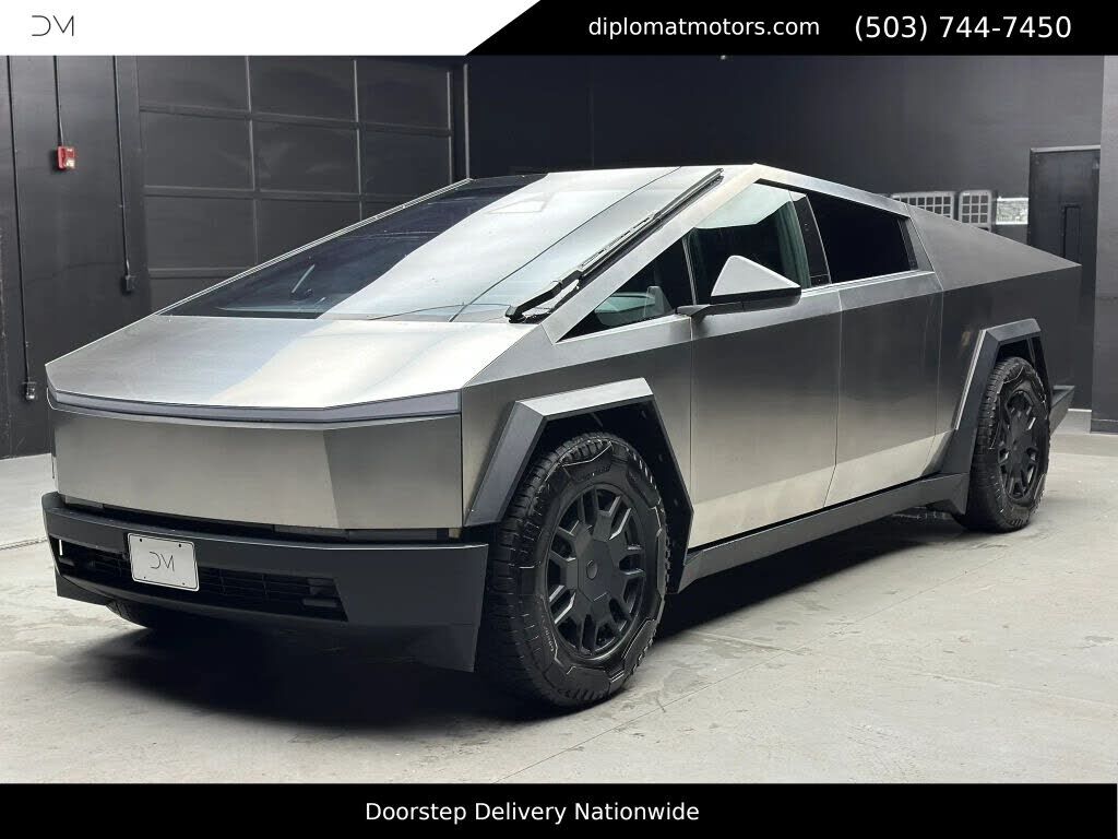 2024 TESLA Cybertruck