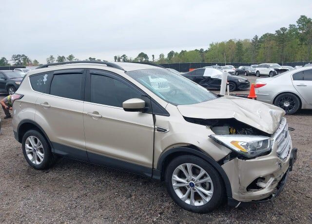 2017 FORD Escape
