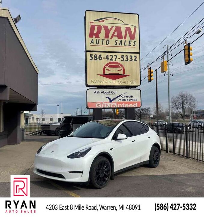 2024 TESLA Model Y
