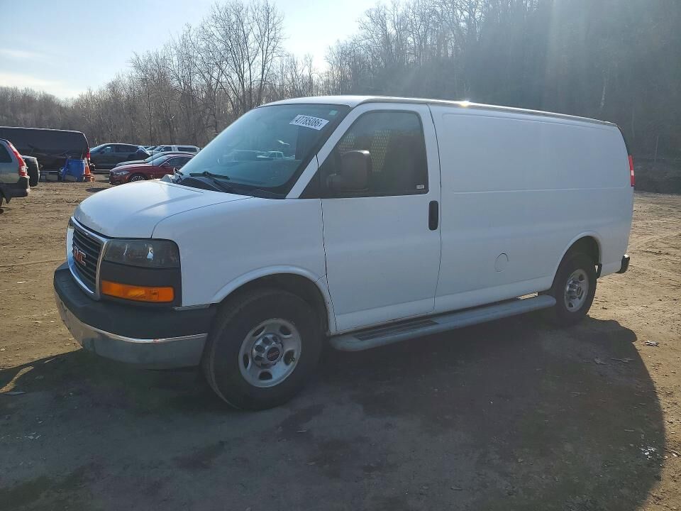 2017 GMC Savana