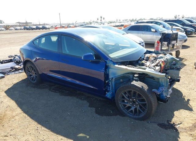 2026 TESLA Model 3