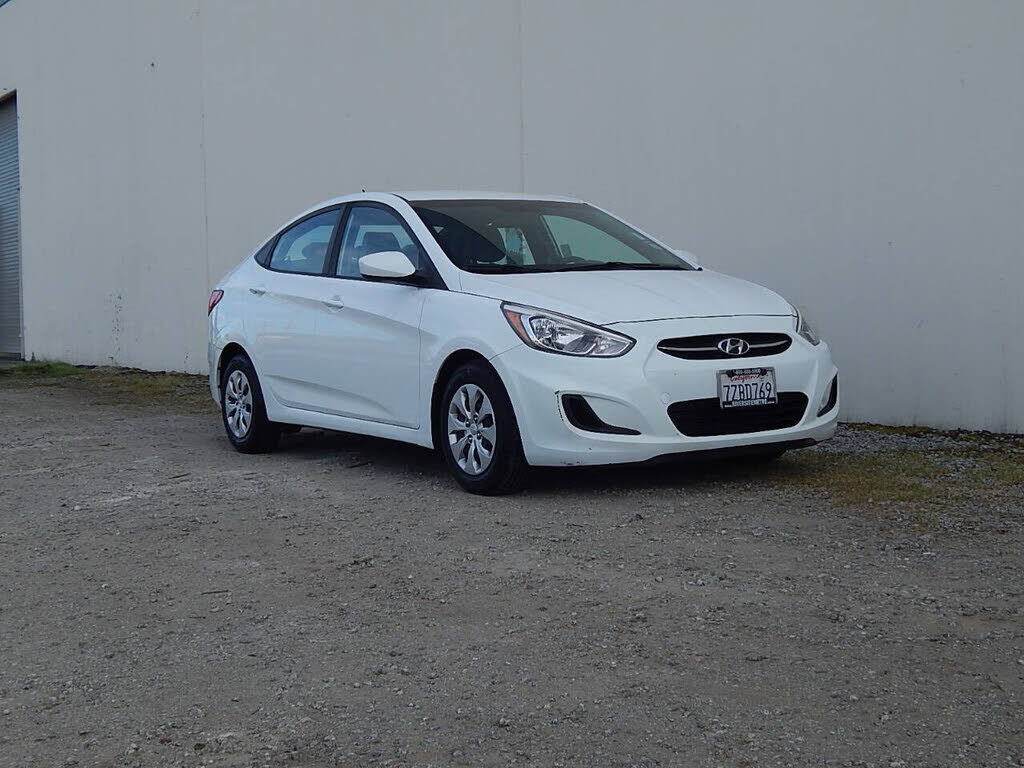 2017 HYUNDAI Accent
