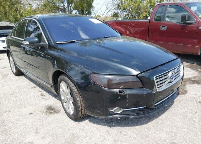 2011 VOLVO S80