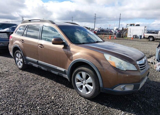 2011 SUBARU Outback