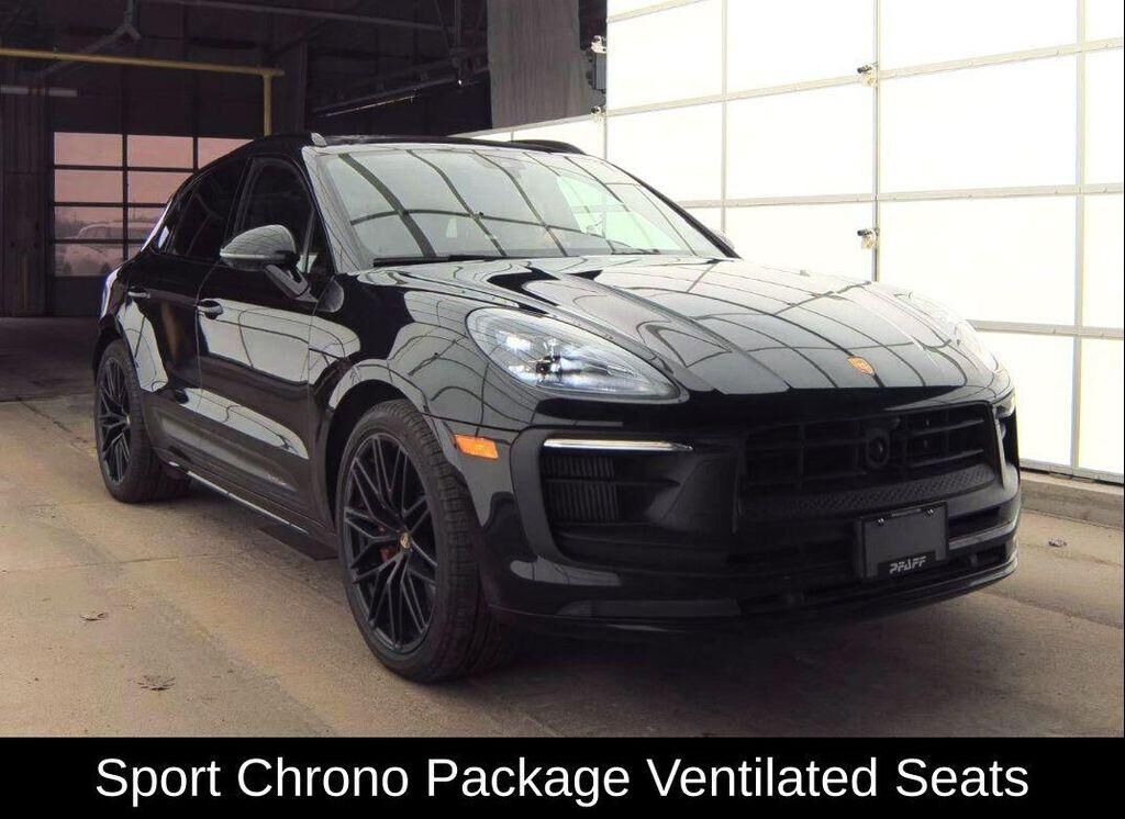 2024 PORSCHE Macan