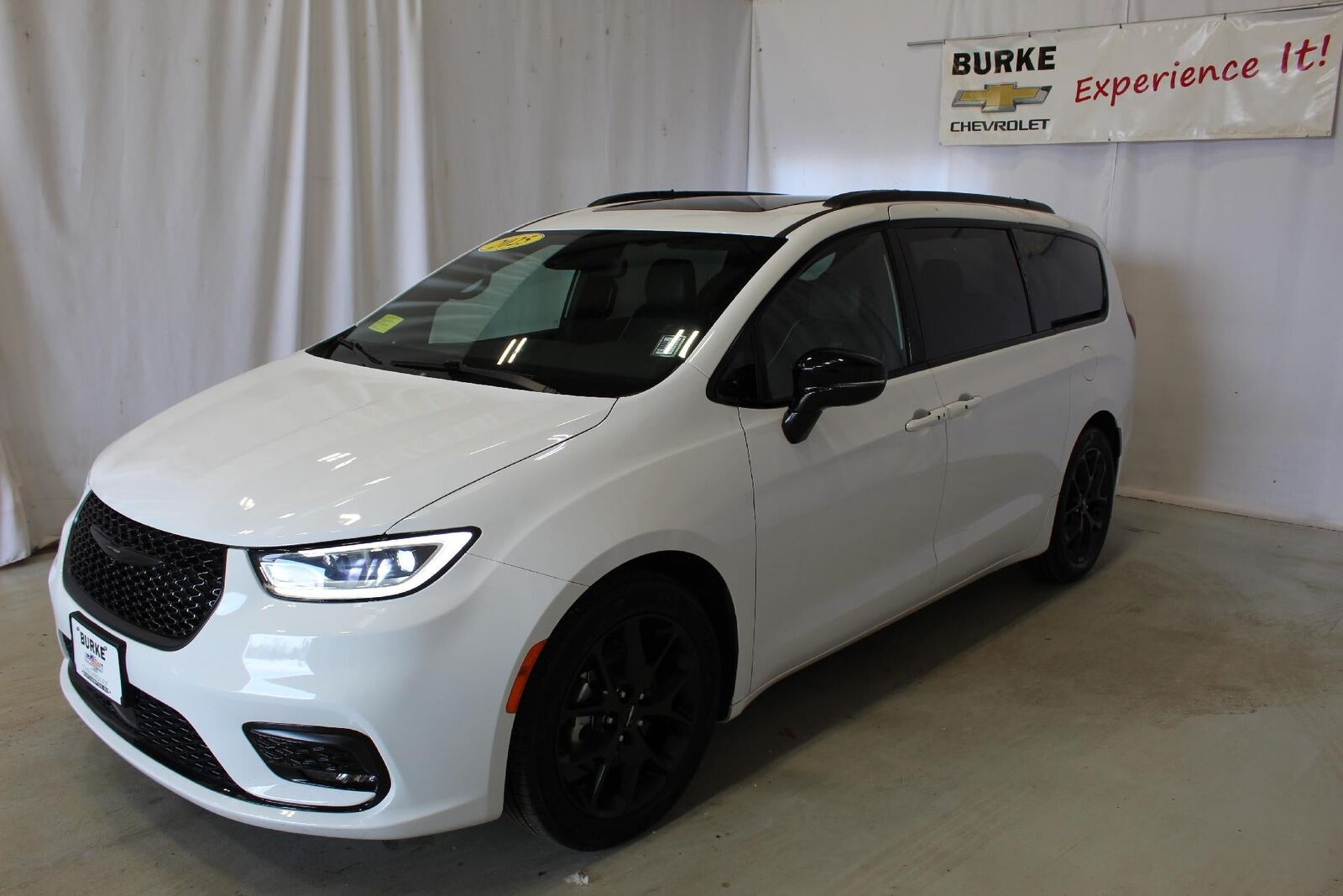 2025 CHRYSLER Pacifica