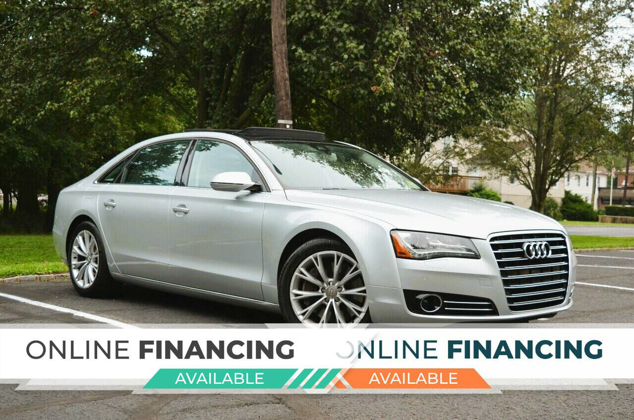 2011 AUDI A8