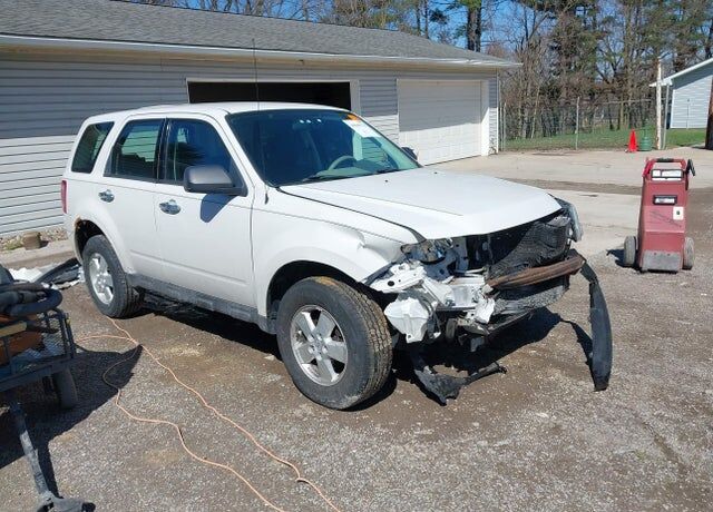2010 FORD Escape