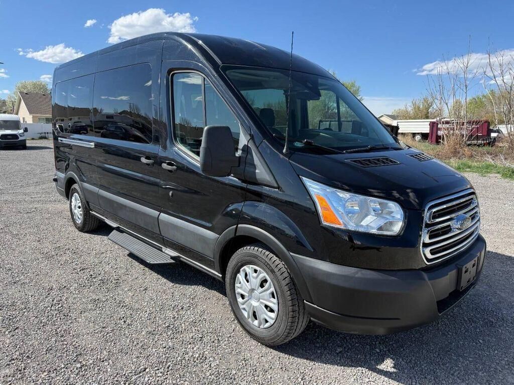 2019 FORD Transit