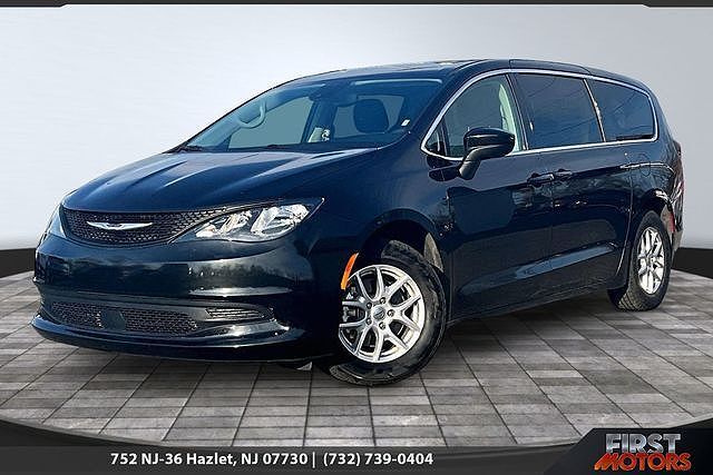 2023 CHRYSLER Voyager