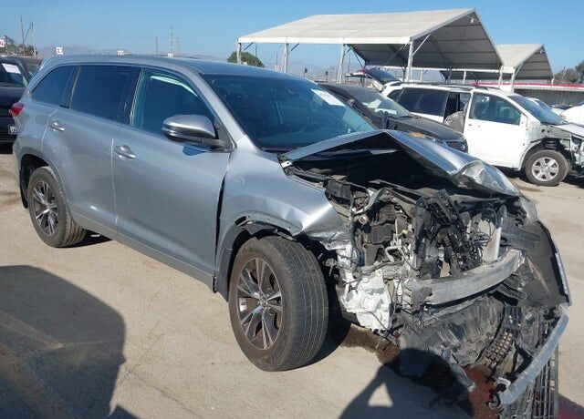 2018 TOYOTA Highlander