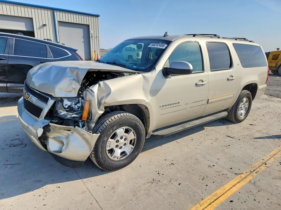 2013 CHEVROLET Suburban