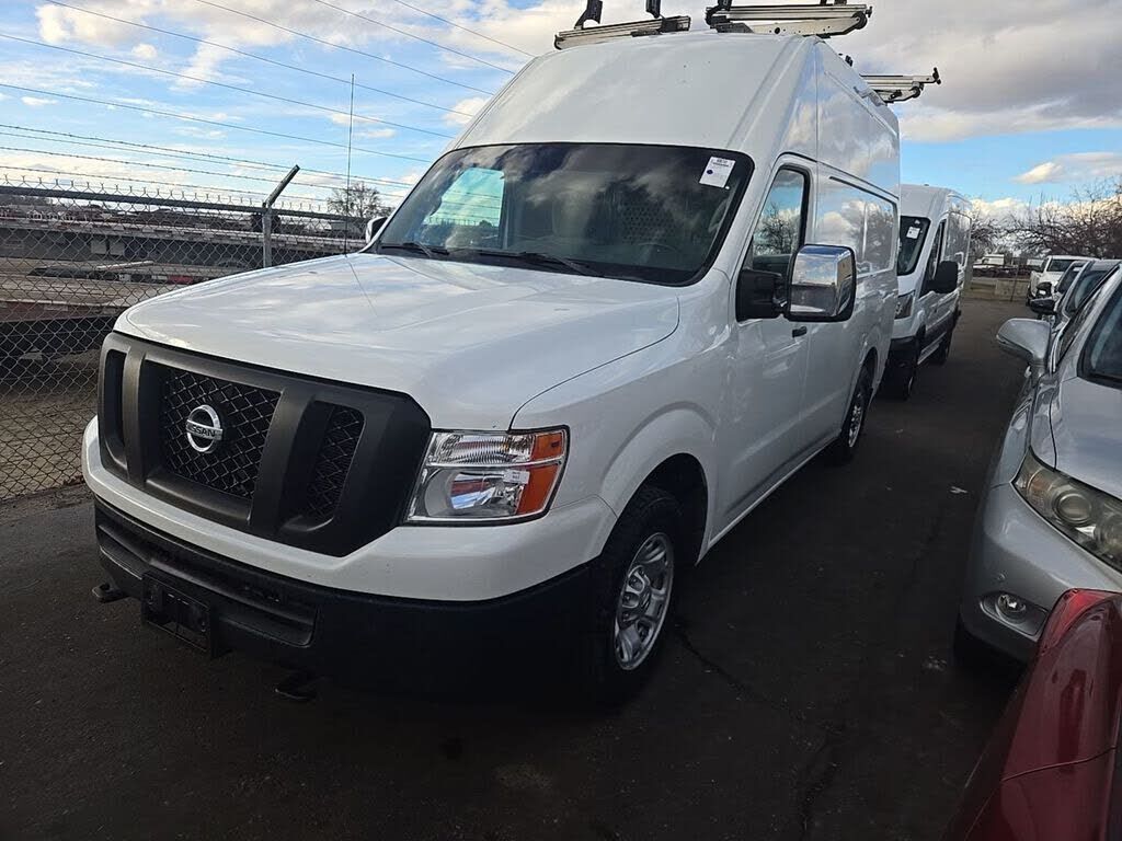 2018 NISSAN NV