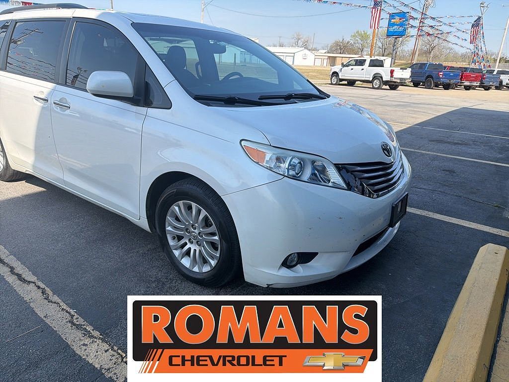 2015 TOYOTA Sienna