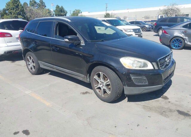 2011 VOLVO XC60