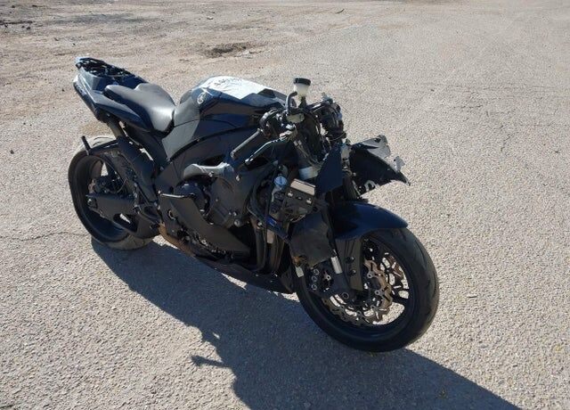 2010 YAMAHA YZF