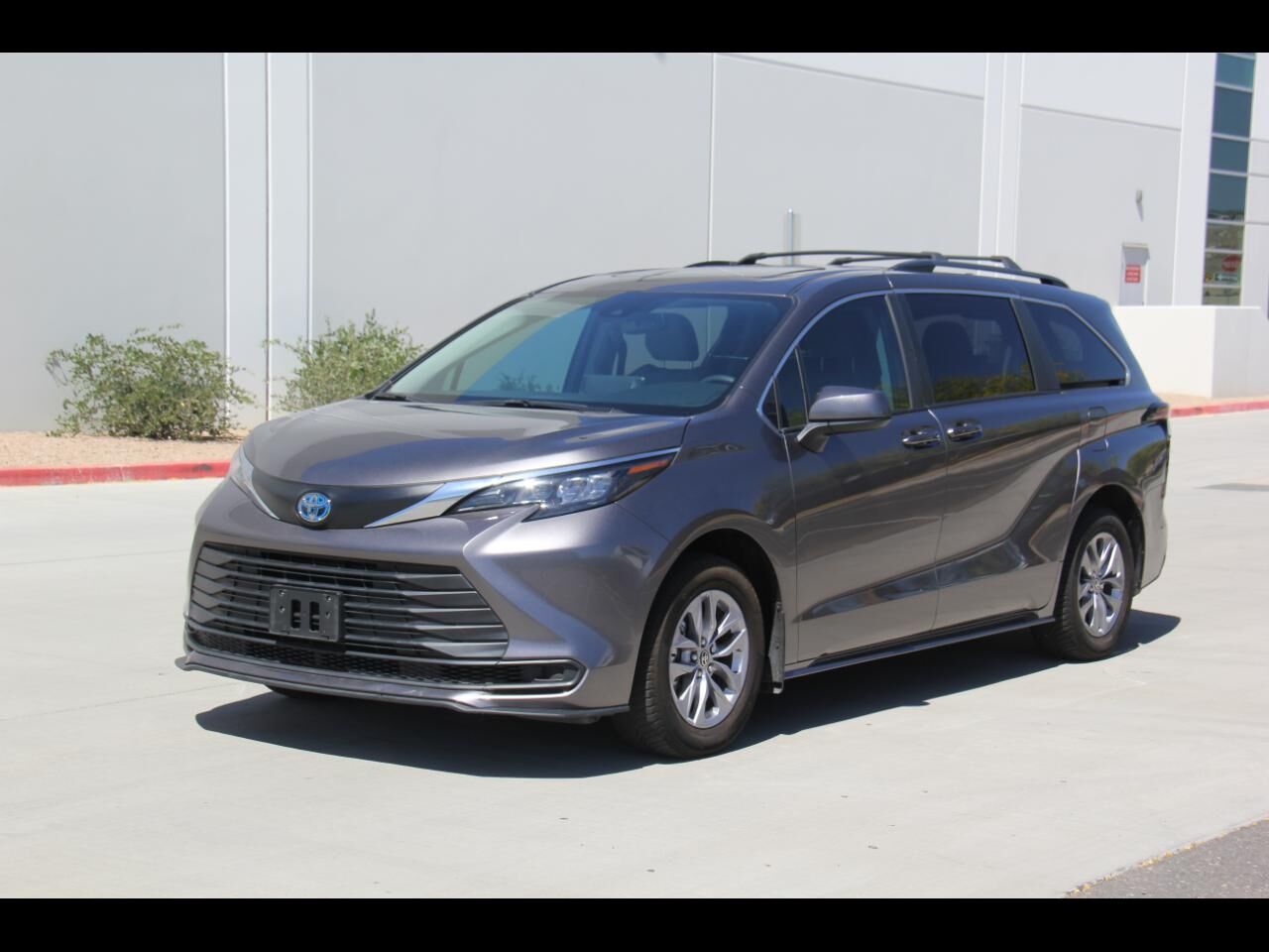 2024 TOYOTA Sienna