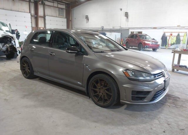 2017 VOLKSWAGEN Golf R