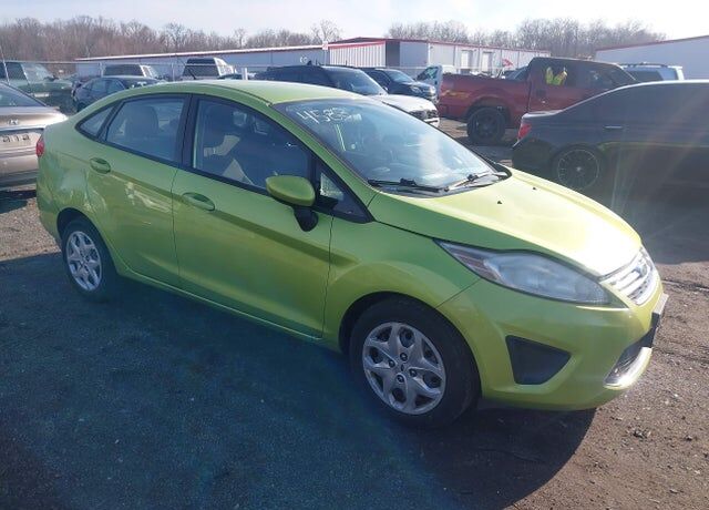 2011 FORD Fiesta