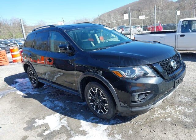 2020 NISSAN Pathfinder