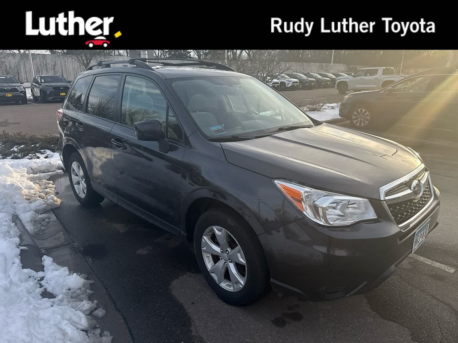 2016 SUBARU Forester