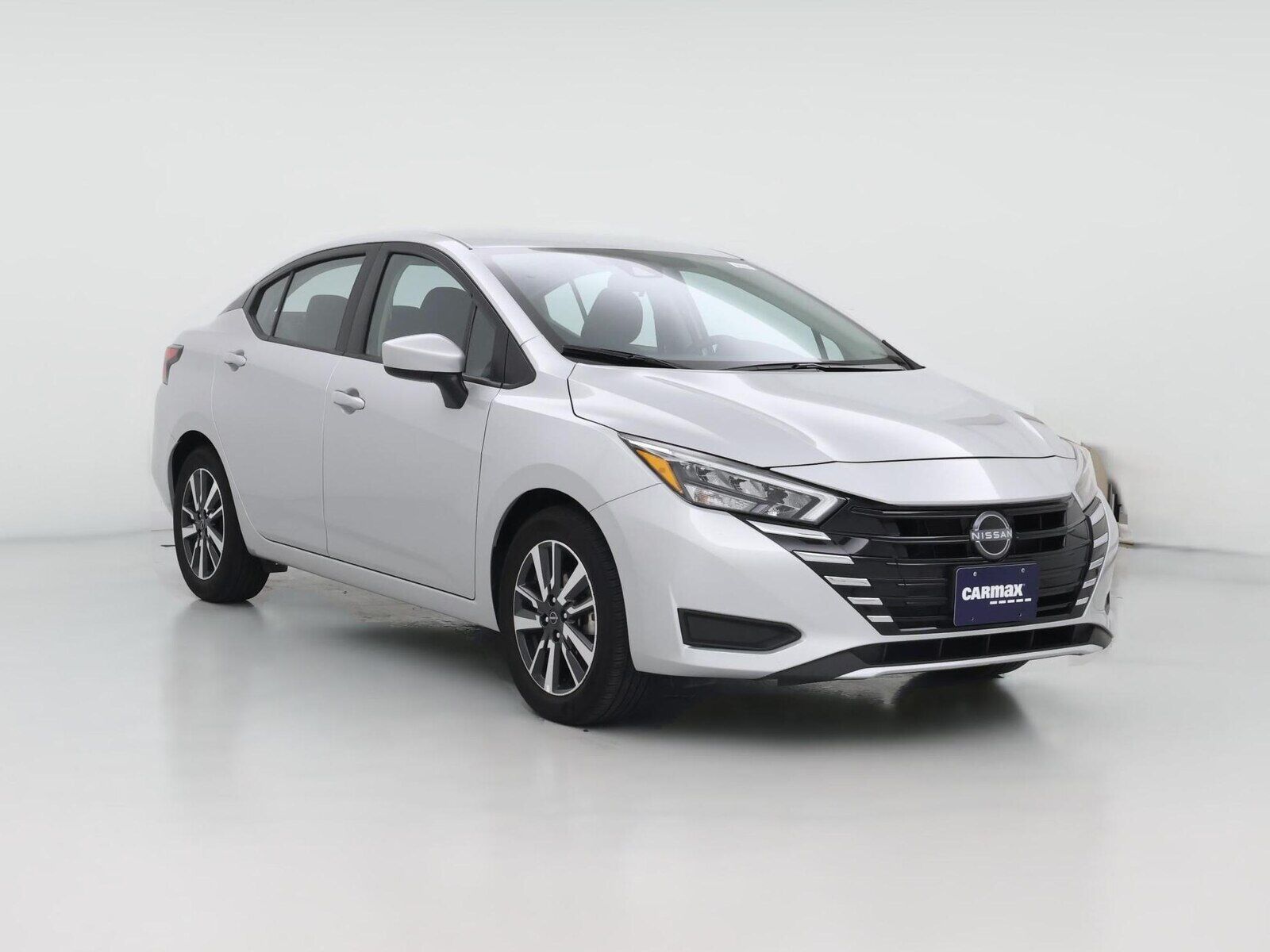 2025 NISSAN Versa