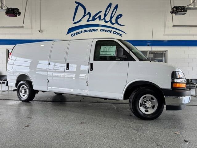 2026 CHEVROLET Express