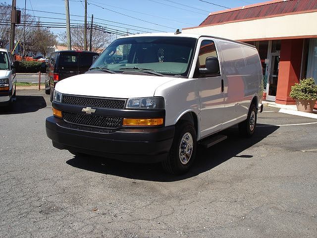 2020 CHEVROLET Express