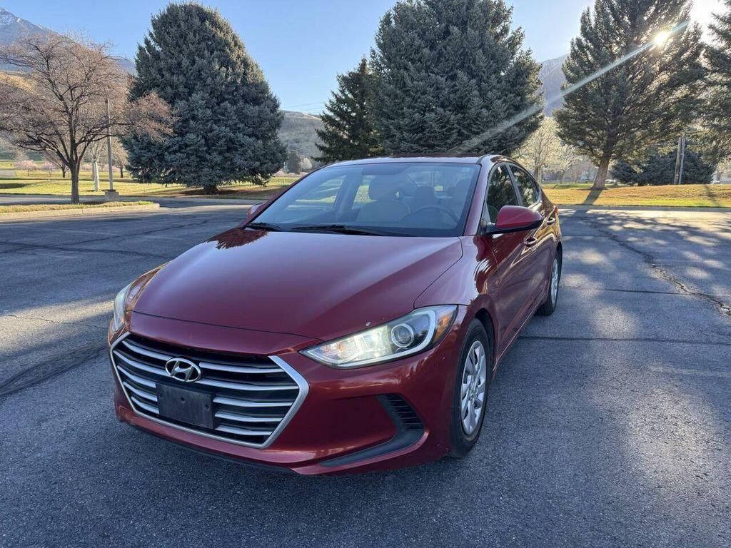 2017 HYUNDAI Elantra