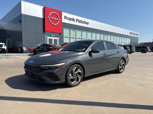 2024 HYUNDAI Elantra