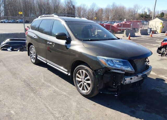 2015 NISSAN Pathfinder