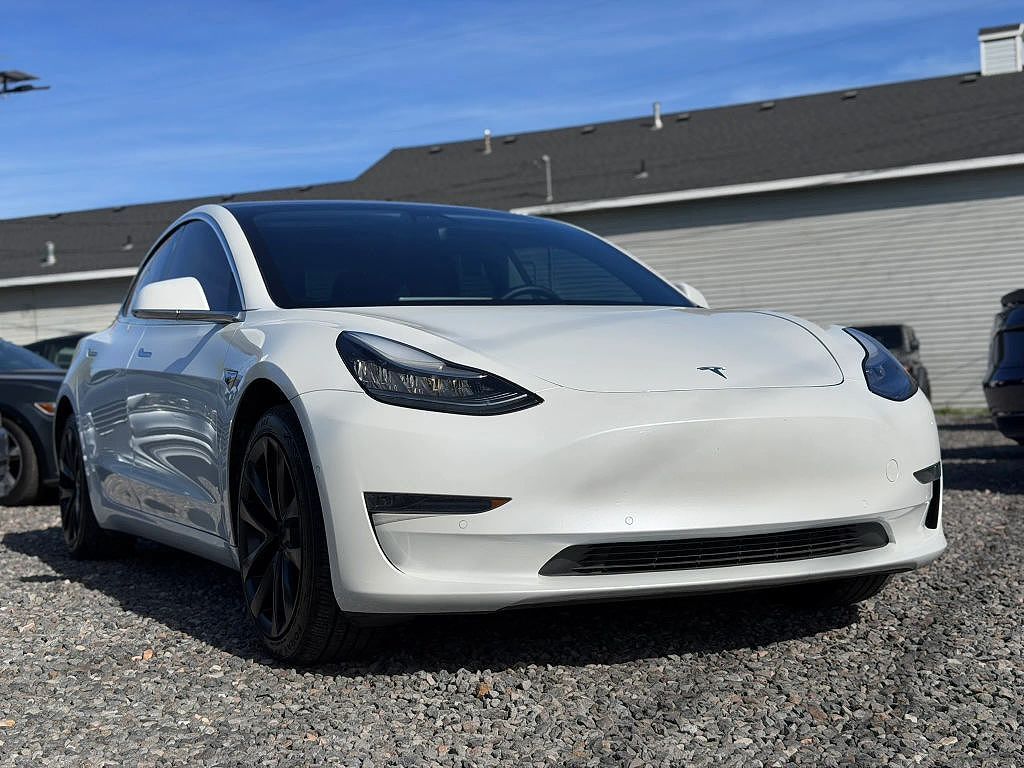 2020 TESLA Model 3